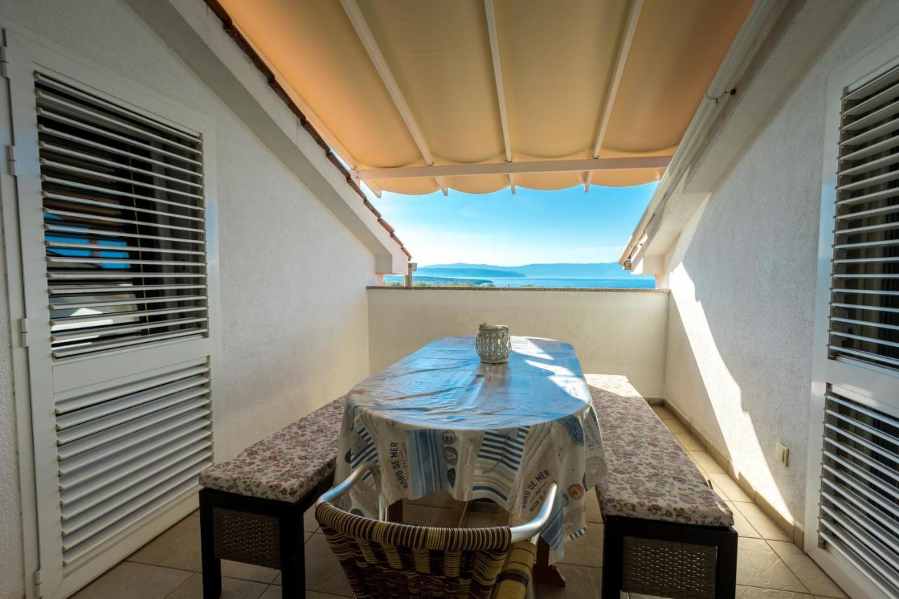 Apartmani Sandra Malinska Sveti Vid-Miholjice Exterior foto
